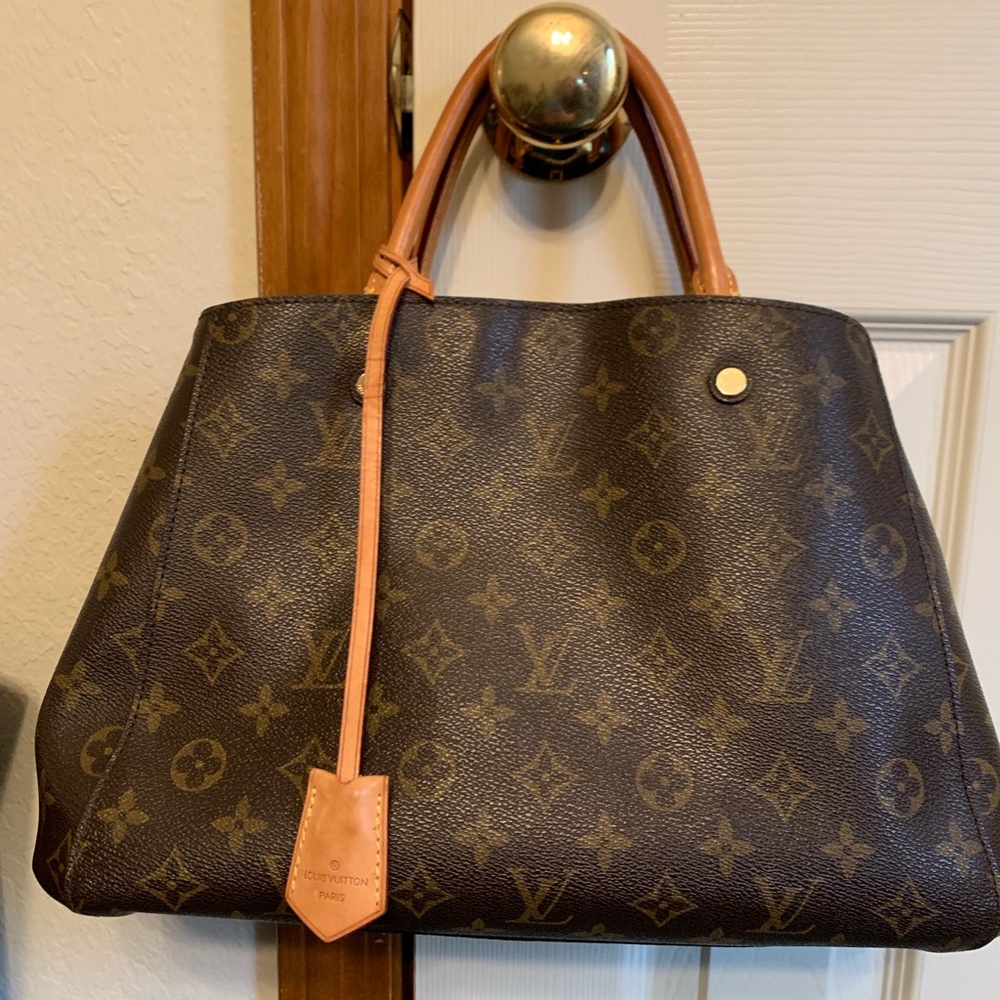 Louis Vuitton Montaigne MM